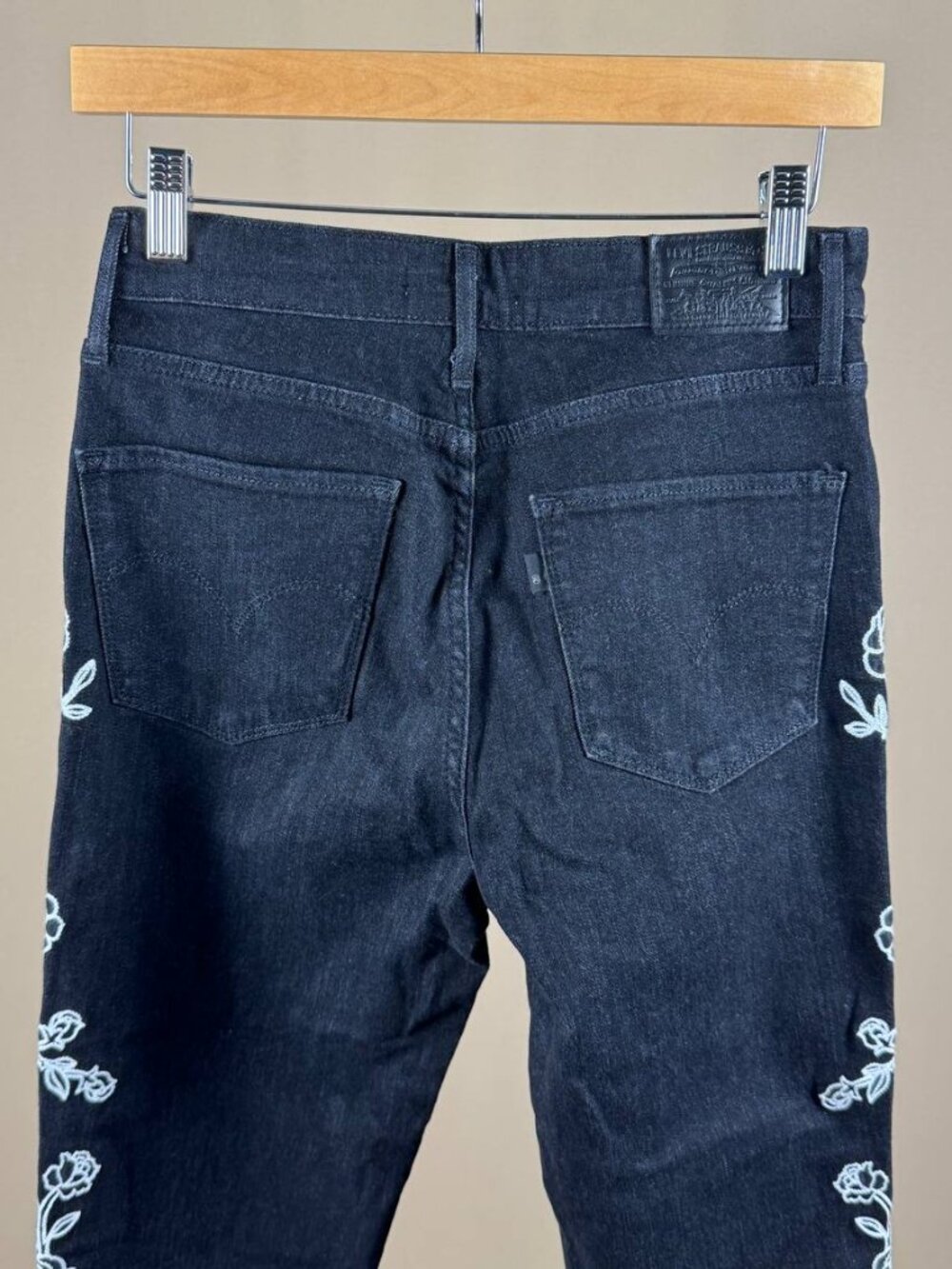 Levi’s Premium 721 High Rise Skinny Jeans Women’s W27 Floral Embroidered - Picture 6 of 13